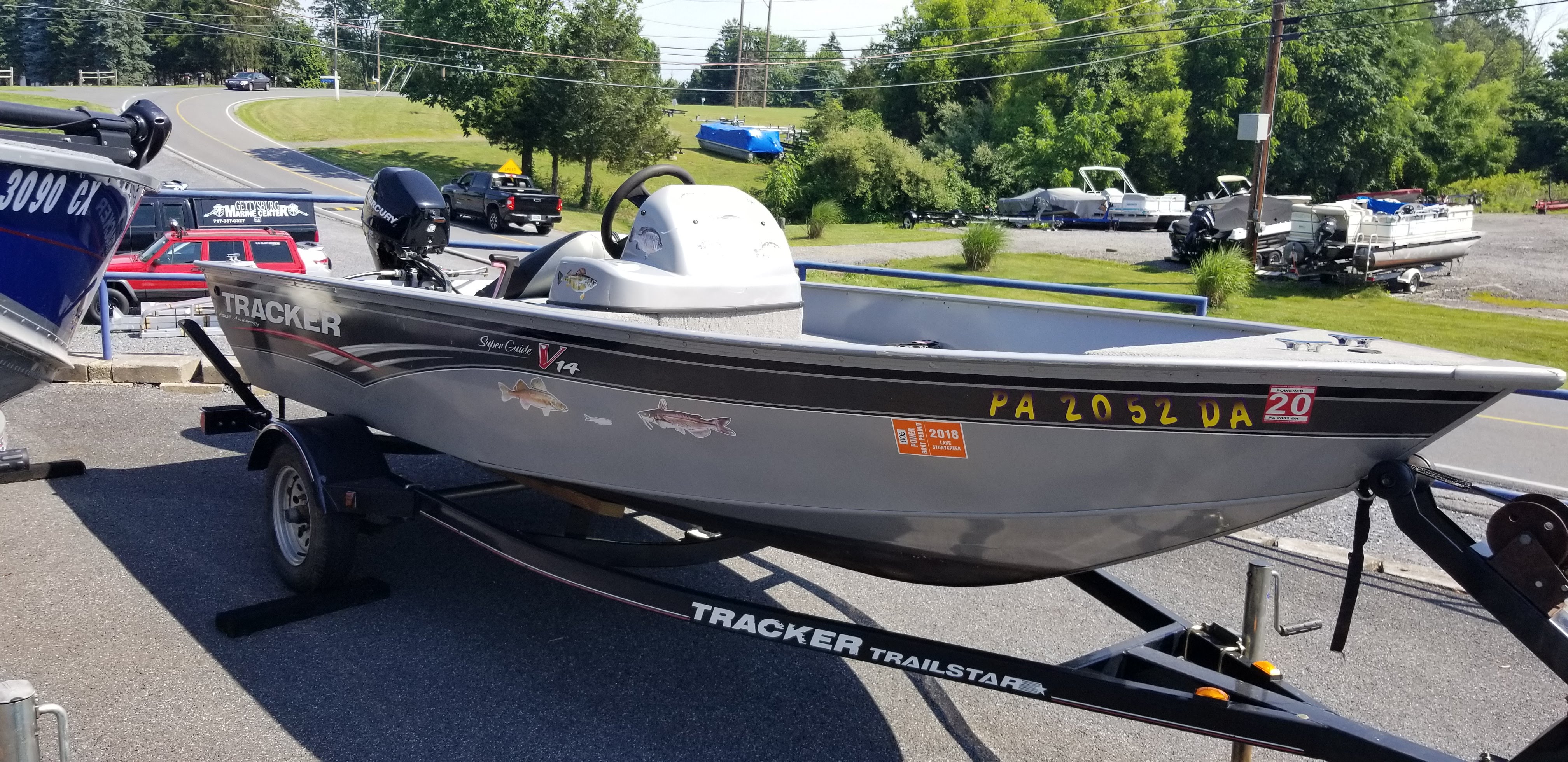2008 TRACKER SUPER GUIDE V 14 Gettysburg Marine Center
