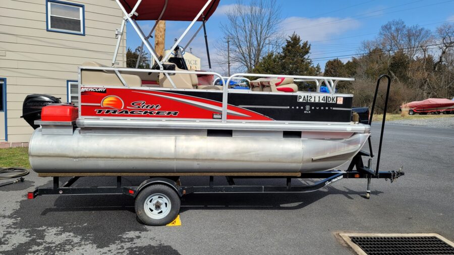 SOLD 2013 SUN TRACKER BASS BUGGY 16 DLX Gettysburg Marine Center