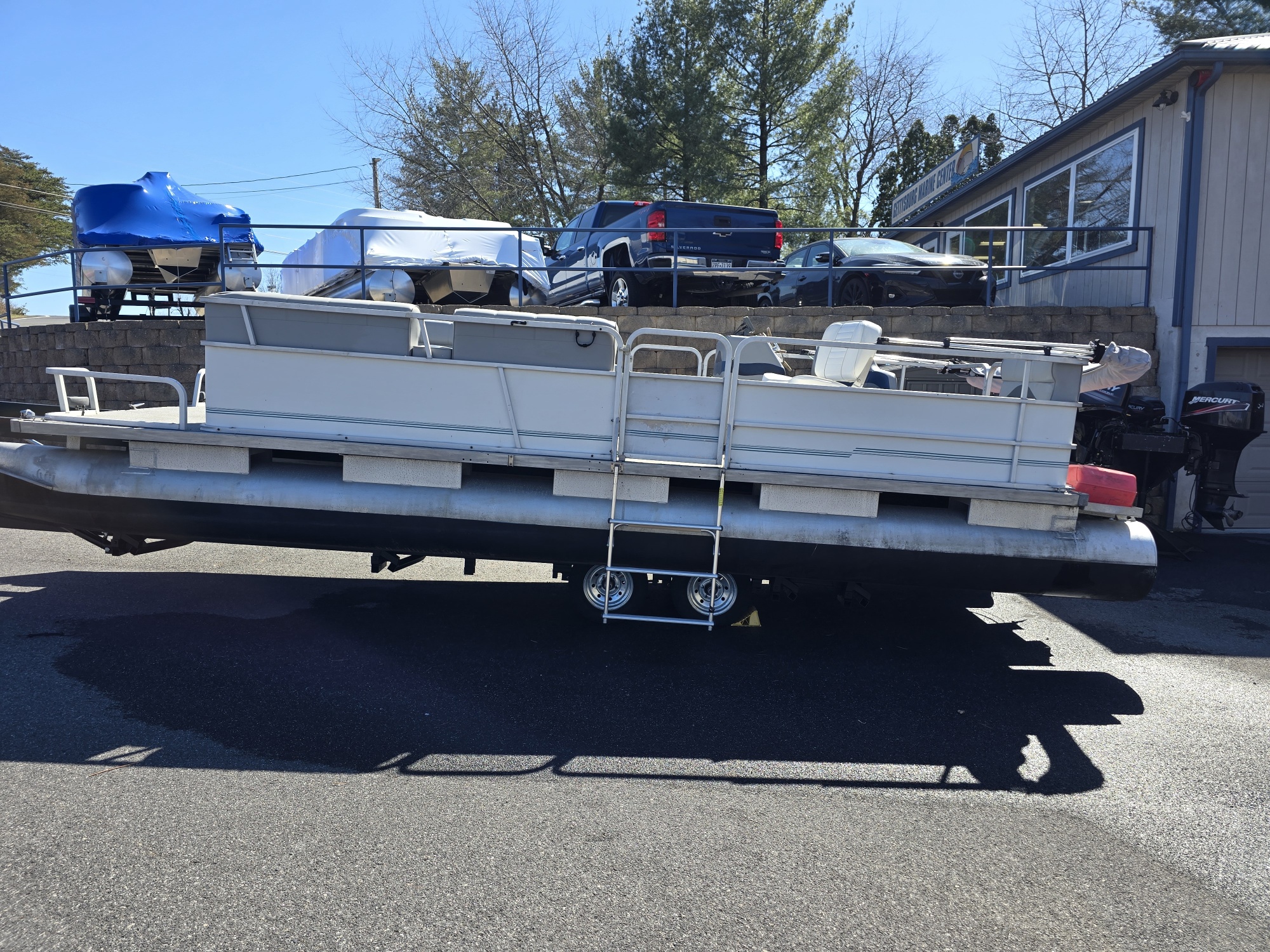 1982 Smoker Craft 240